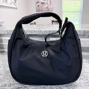 lululemon 4L Shoulder Bag